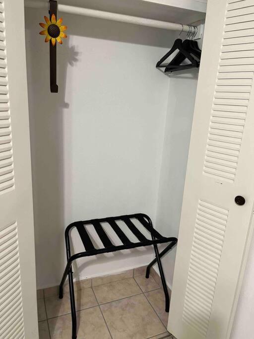 Apartamento Sunny Breeze 2 Bed Airport And Beaches Are Close