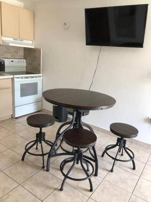 Apartamento Sunny Breeze 2 Bed Airport And Beaches Are Close *