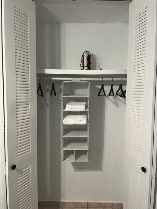 Sunny Breeze 2 Bed Airport And Beaches Are Close Apartamento San Juan